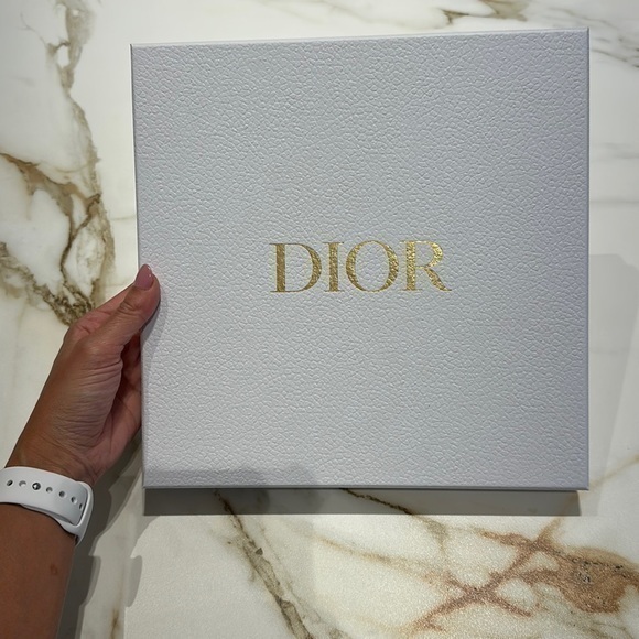 Dior Accessories - DIOR scarf/shirt box